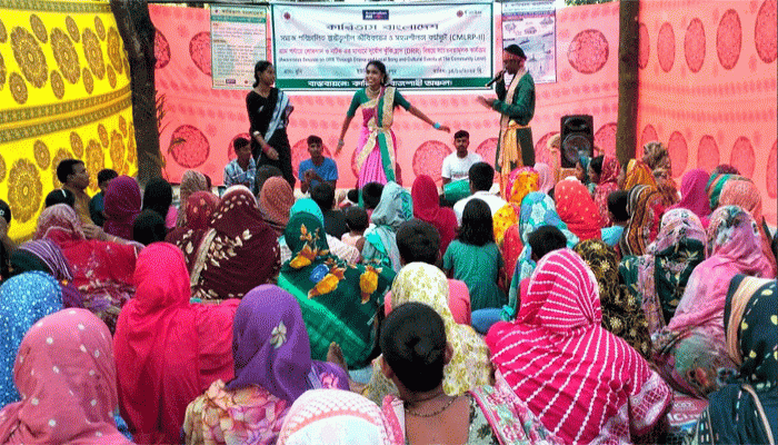 পত্নীতলায় দুর্যোগে ঝুকি হ্রাস বিষয়ে জন-সচেতনতামূলক কর্মসূচী অনুষ্ঠিত পত্নীতলায় দুর্যোগে ঝুকি হ্রাস বিষয়ে জন-সচেতনতামূলক কর্মসূচী অনুষ্ঠিত