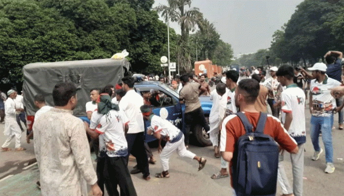 জুলাই যোদ্ধা-আইনশৃঙ্খলা বাহিনীর সংঘর্ষ, সাউন্ড গ্রেনেড নিক্ষেপ