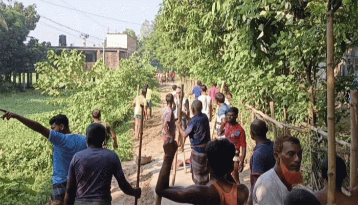 পাবনায় দুই গোষ্ঠীর মধ্যে সংঘর্ষ, আহত ২০ পাবনায় দুই গোষ্ঠীর মধ্যে সংঘর্ষ, আহত ২০