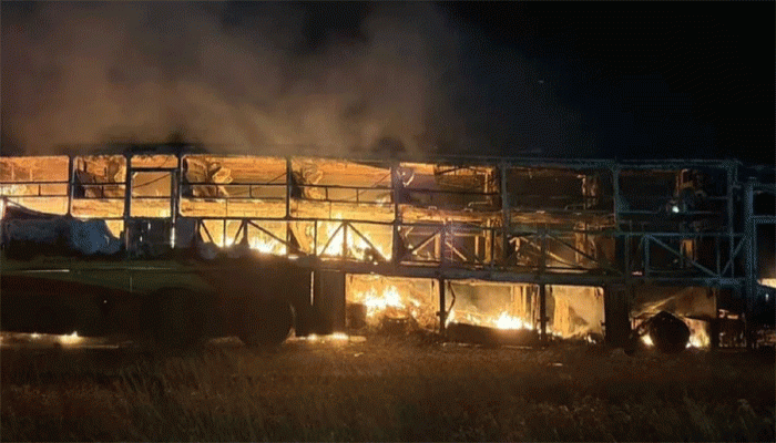 ভারতে বাস–বাইক সংঘর্ষে ভয়াবহ অগ্নিকাণ্ড, নিহত ২০ ভারতে বাস–বাইক সংঘর্ষে ভয়াবহ অগ্নিকাণ্ড, নিহত ২০