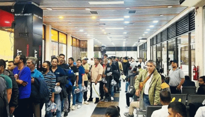 লিবিয়া থেকে ফিরলেন প্রতারণার শিকার আরও ৩০৯ বাংলাদেশি লিবিয়া থেকে ফিরলেন প্রতারণার শিকার আরও ৩০৯ বাংলাদেশি