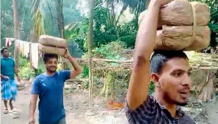 চাঁদপুরে দুই নারীর সাহসিকতায় বিপুল পরিমাণ মাদক জব্দ চাঁদপুরে দুই নারীর সাহসিকতায় বিপুল পরিমাণ মাদক জব্দ
