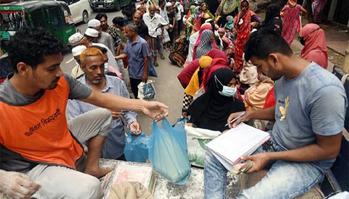 ওএমএস বিক্রি বন্ধ, কর্তৃপক্ষের গাফিলতির অভিযোগ অসহায় মানুষের দীর্ঘশ্বাস ওএমএস বিক্রি বন্ধ, কর্তৃপক্ষের গাফিলতির অভিযোগ অসহায় মানুষের দীর্ঘশ্বাস