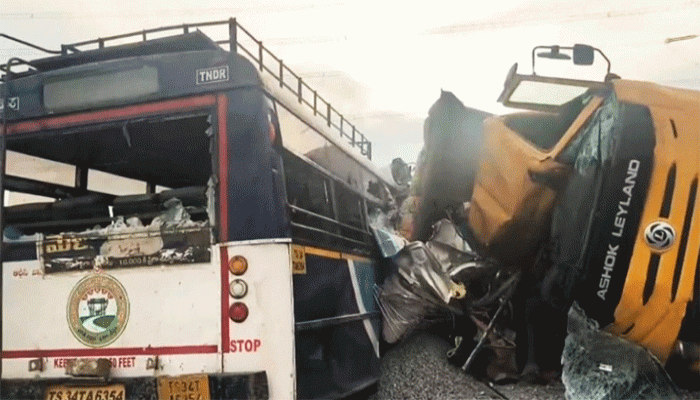 ভারতে ভয়াবহ সড়ক দুর্ঘটনায় ১৯ জনের মৃত্যু