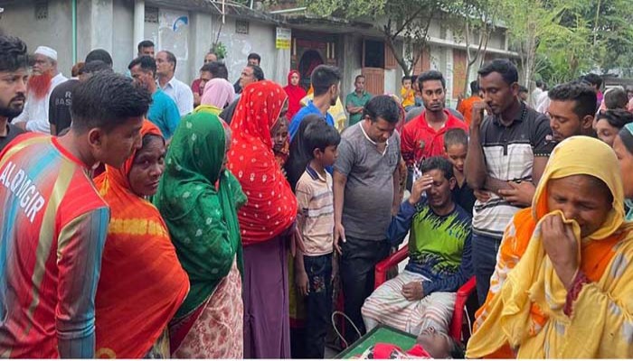 ​চারঘাটের বড়াল নদে ডুবে দুই স্কুলছাত্রের মৃত্যু