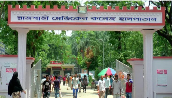 মোহনপুরে কাটা গলা নিয়ে রিকশা চালিয়ে ৩ কিলোমিটার , অতঃপর.....