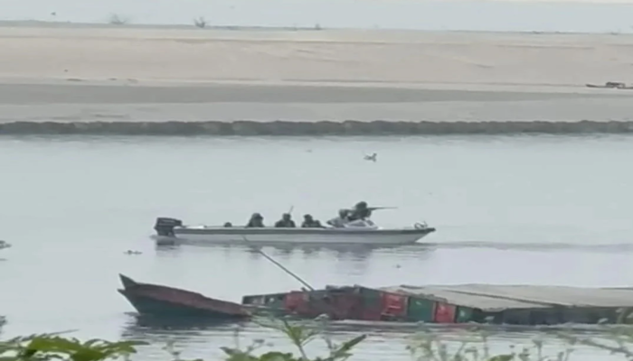 প্রকৌশলী না ‘সশস্ত্র’ সম্রাট: পদ্মার চরে ‘কাকন বাহিনী’র রহস্যময় উত্থান