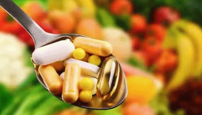 ভিটামিনের 'ঘাটতি'র উপসর্গ! চিকিৎসকের পরামর্শ ছাড়া সাপ্লিমেন্ট খাওয়া ডেকে আনছে এইসব সমস্যা