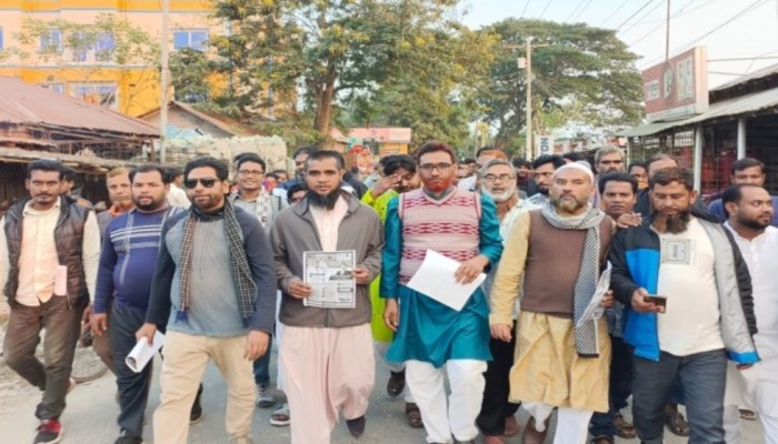 চারঘাটের নন্দনগাছীতে তারেক রহমানের ৩১ দফা বাস্তবায়নে বিএনপির গণসংযোগ