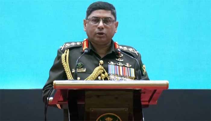 সুষ্ঠু নির্বাচনে ইসিকে সর্বাত্মক সহযোগিতার আশ্বাস সেনাপ্রধানের
