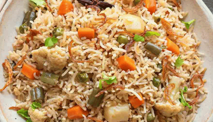 বিন্দুমাত্র তেল ছাড়া বানিয়ে নিন সুস্বাদু চিকেন-পোলাও