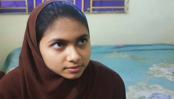 নাটোর থেকে প্রেমের টানে মাদারীপুর বদরপাশা গ্রামে তরুণী