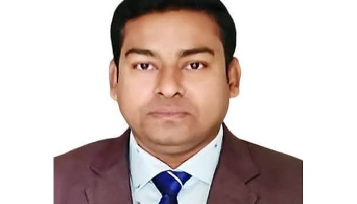 নোয়াখালীতে অটোরিকশা-মোটরসাইকেল সংঘর্ষে ওষুধ কর্মকর্তা নিহত