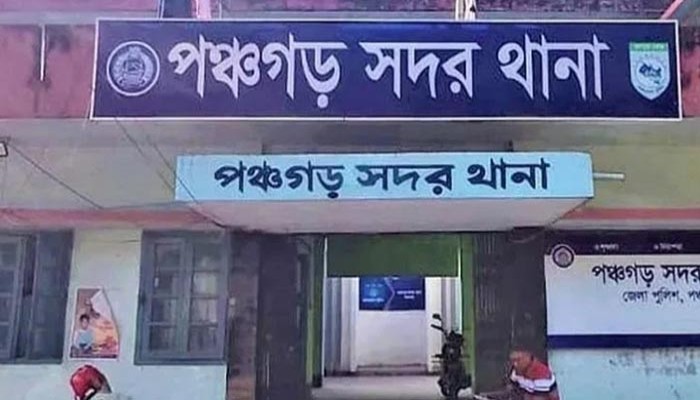 পঞ্চগড় সদর উপজেলা আখ ক্ষেত থেকে অজ্ঞাত এক ব্যক্তির অর্ধগলিত মরদেহ উদ্ধার করেছে পুলিশ