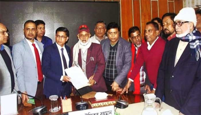 আঙুলের ছাপ নিয়েই খালেদা জিয়ার মনোনয়ন দাখিল