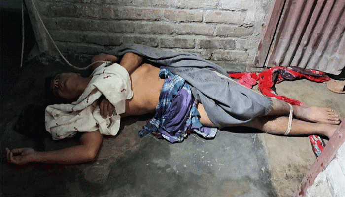 পরকীয়ার অভিযোগে পুঠিয়ায় আওয়ামী লীগ নেতা তিতুকে গণপিটুনি