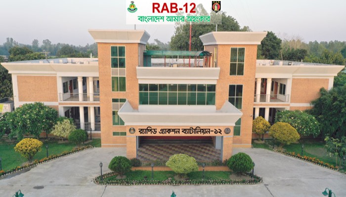 সিরাজগঞ্জে কলেজছাত্র রিয়াদ হত্যা মামলার পলাতক আসামি হৃদয় গ্রেপ্তার