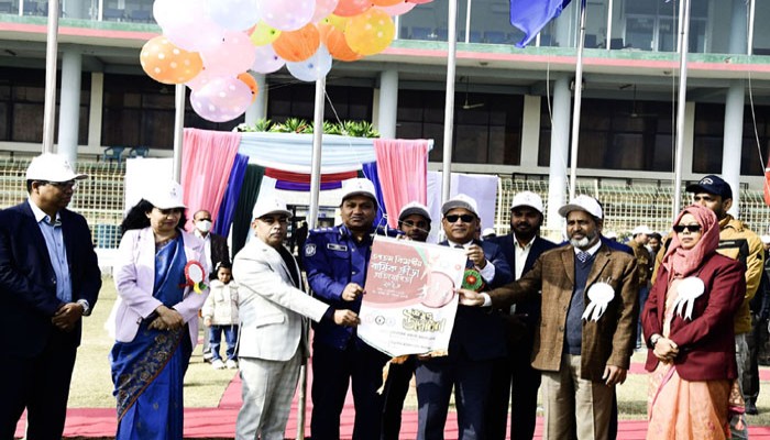 খেলাধুলার বিকল্প নেই তরুণ সমাজ গঠনে, বিভাগীয় কমিশনার