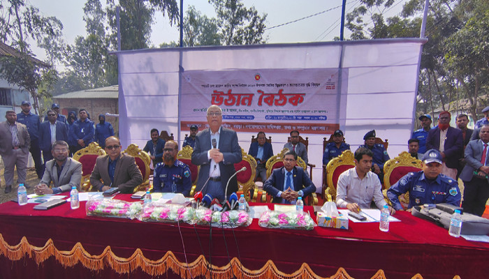 বগুড়ায় উপদেষ্টা ফারুক ই আজম: দেশ পরিচালনা নিয়ে মতামত দেওয়ার পূর্ণ অধিকার জনগণের