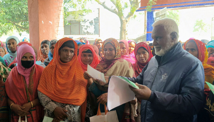 নিয়ামতপুরে নারী ভোটারদের অংশগ্রহণ নিশ্চিতকরণে উঠান বৈঠক অনুষ্ঠিত
