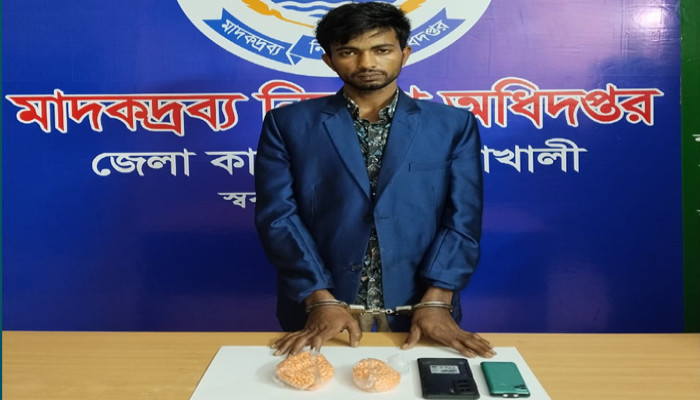 নোয়াখালীতে বাস চালানোর আড়াতে ইয়াবা ব্যবসা, চালক গ্রেপ্তার