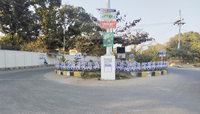 রাজশাহীতে ফাঁকা রাস্তা ঘাট বন্ধ দোকানপাট, টানা ছুটিতে ভোট উৎসবের আমেজ