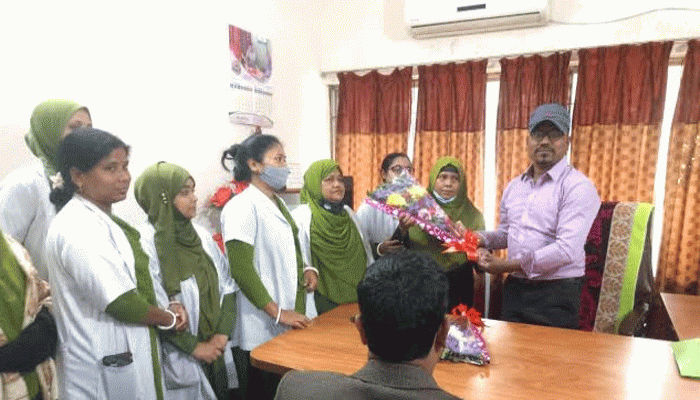 বদলি ঠেকাতে নানা কৌশল, শেষ পর্যন্ত ৫০ দিন পর রাণীশংকৈল স্বাস্থ্য কমপ্লেক্সে ডা.কামালের যোগদান