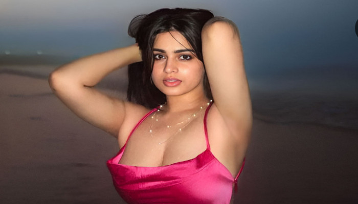 ঋতুস্রাব নিয়ে মন্তব্যের জন্য বিতর্কে জড়ান! এ বার পুরুষদের উচ্চতা নিয়ে মন্তব্য করায় ফের কটাক্ষ আয়শাকে