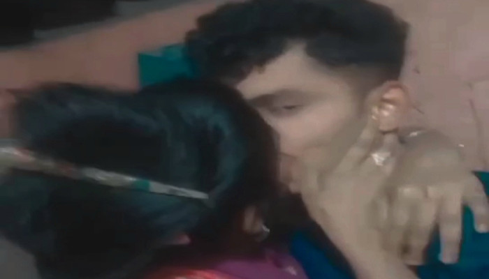 তানোরে পরোকিয়া করতে গিয়ে পালিয়ে রক্ষা