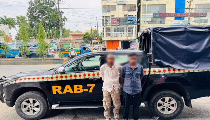 চট্টগ্রামে র‍্যাবের অভিযানে ১২ লাখ টাকার ইয়াবাসহ দুই মাদক কারবারি গ্রেফতার