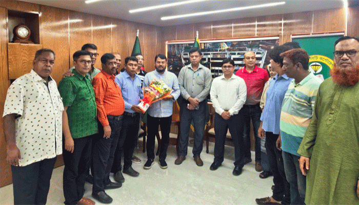 নাগরিকবান্ধব, উন্নয়নমুখী ও যুগোপযোগী বাজেট ঘোষণা করায় রাসিক প্রশাসককে বিভিন্ন বিভাগ ও শাখার কর্মকর্তা-কর্মচারীদের শুভেচ্ছা ও অভিনন্দন জ্ঞাপন