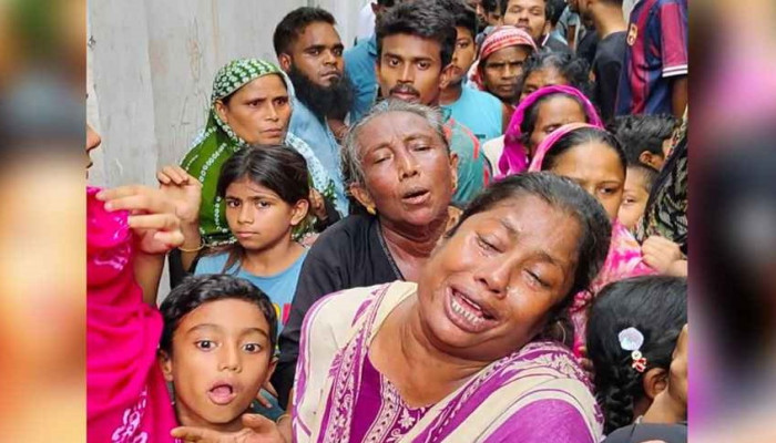 ময়মনসিংহে মায়ের ধর্ষককে গলা কেটে হত্যা করলেন ৪ ছেলে