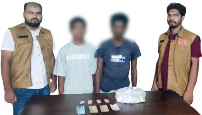 লক্ষীপুর আইডি বাগানপাড়ায় গাঁজা ও ট্যাপেন্টাডলসহ দুই মাদক কারবারি গ্রেপ্তার