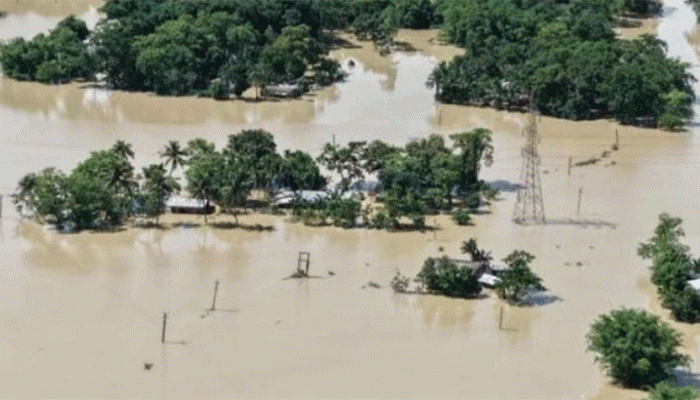 ভারী বর্ষণ ও আকস্মিক বন্যায় আসাম ও কেরালায় ১০০ জনের মৃত্যু