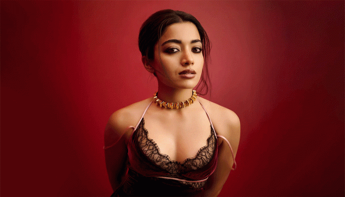 নিতম্বে চোট, চিকিৎসকের পরামর্শে গৃহবন্দি রশ্মিকা!