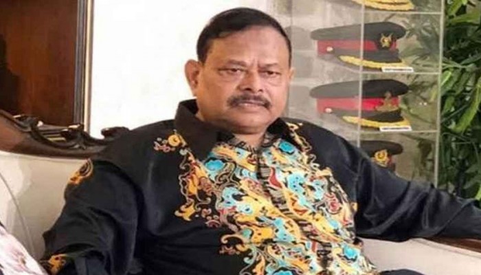 সাবেক সেনাপ্রধান আজিজের বিরুদ্ধে ইন্টারপোলে রেড নোটিশ জারির আবেদন