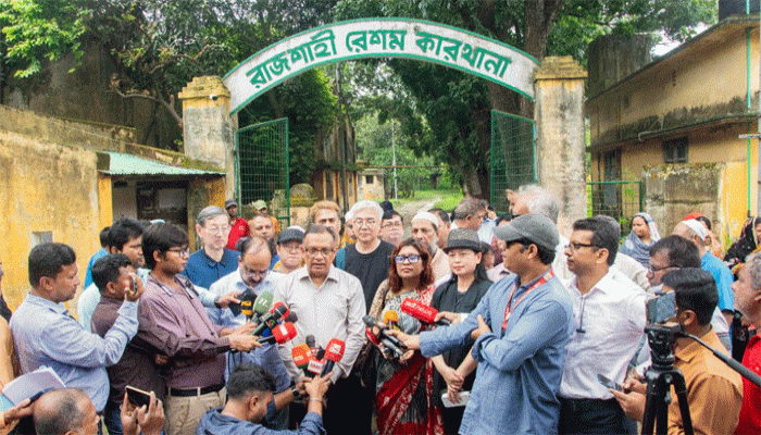 বাংলাদেশ-চীনের যৌথ সহযোগিতায় রাজশাহী সিল্কের ঐতিহ্য ফিরে আসবে: বস্ত্র ও পাট প্রতিমন্ত্রী
