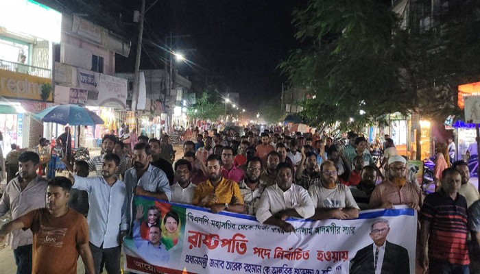 ঠাকুরগাঁওয়ের কৃতি সন্তান মির্জা ফখরুল রাষ্ট্রপতি: রাণীশংকৈলে বিএনপির আনন্দমিছিল ও মিষ্টি বিতরণ