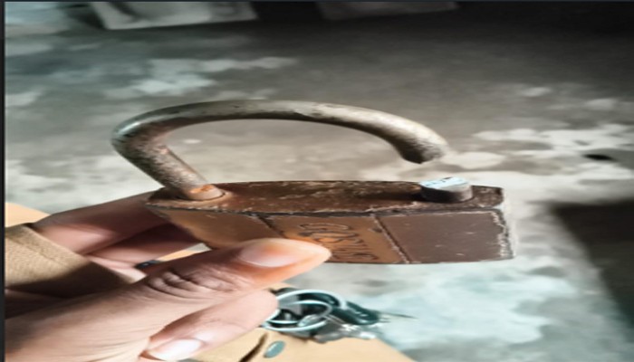 তানোরে যুবদল নেতার মিলে ১০ লাখ টাকার মালামাল লুট