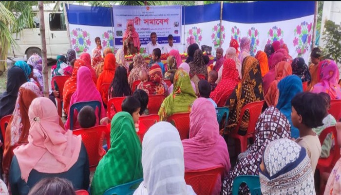 পবার চক জামিরায় জেলা তথ্য অফিসের নারী সমাবেশ