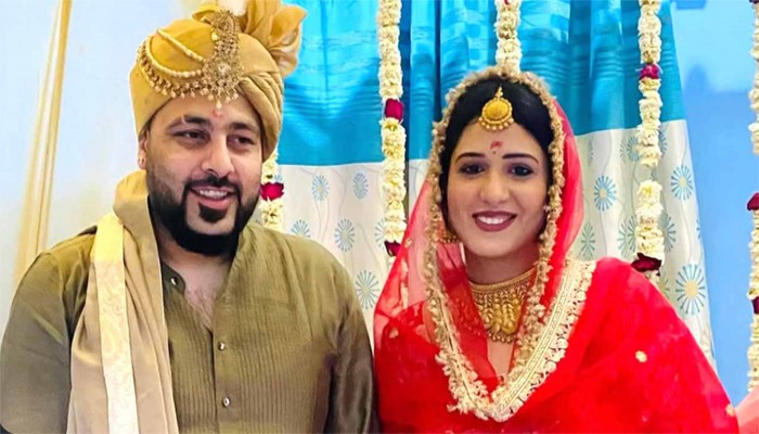 বাদশার সঙ্গে বিচ্ছেদ প্রসঙ্গে মুখ খুললেন ‘বিগ বস্‌ ২০’ প্রতিযোগী ঈশা