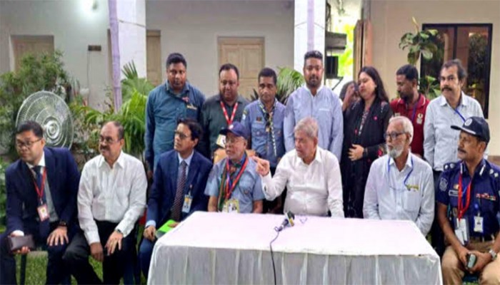 মফস্বল সাংবাদিকদের সংকট-সম্ভাবনা নিয়ে রাষ্ট্রপতির সঙ্গে ঠাকুরগাঁও প্রেসক্লাবের মতবিনিময়
