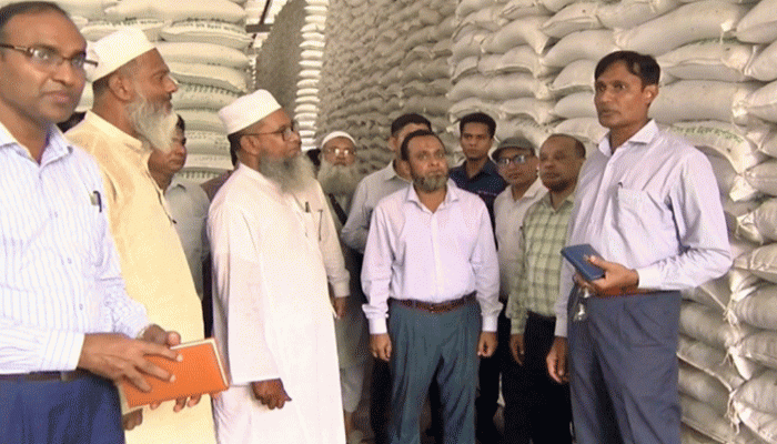 রাজশাহীতে সারের সংকট নেই, গুদামে পর্যাপ্ত মজুত