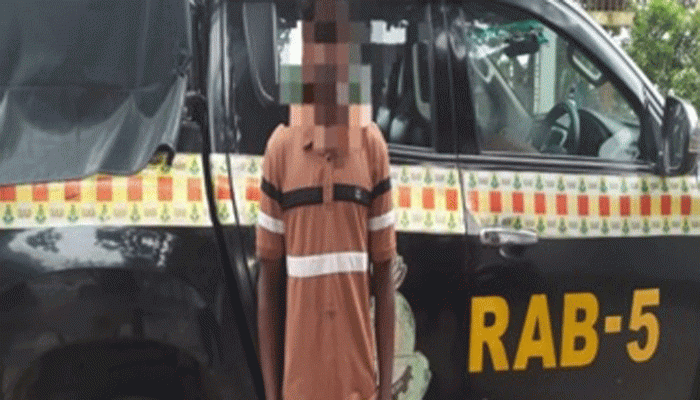 খাটের তোষকের নিচে মিললো ৪ লাখ টাকার হেরোইন! মাদক কারকারী গ্রেফতার