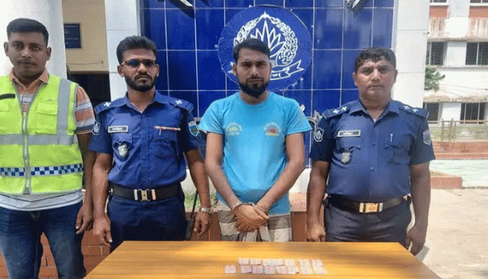 নিয়ামতপুরে ১৫০পিচ ট্যাপেন্টাডল ট্যাবলেটসহ  মাদক কারবারী গ্রেপ্তার