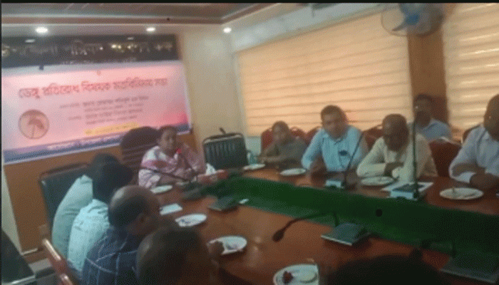 মোহনপুরে ডেঙ্গু প্রতিরোধে সচেতনতামূলক মতবিনিময় সভা