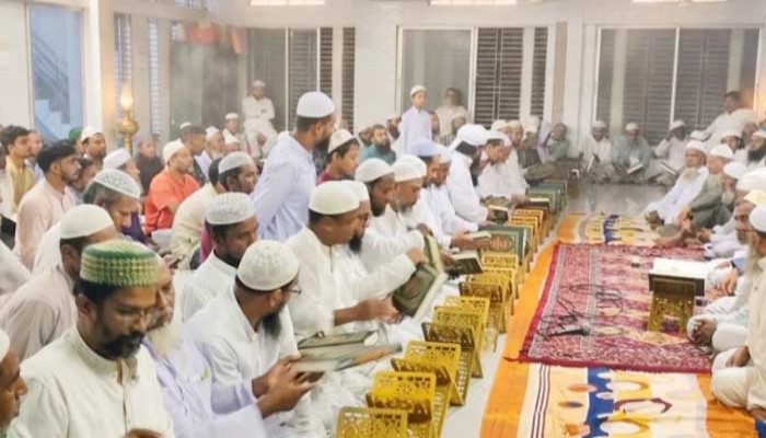 জীবনের পড়ন্ত বেলায় কোরআন শিখছেন ৪২ প্রবীণ