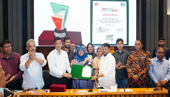 জন্ম-মৃত্যু নিবন্ধনে বিশেষ সম্মাননা রাজশাহীবাসীকে উৎসর্গ করলেন রাসিক প্রশাসক
