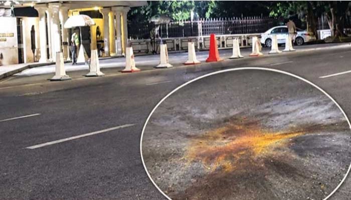 প্রধানমন্ত্রীর কার্যালয়ের সামনে ককটেল নিক্ষেপ, আটক ৩