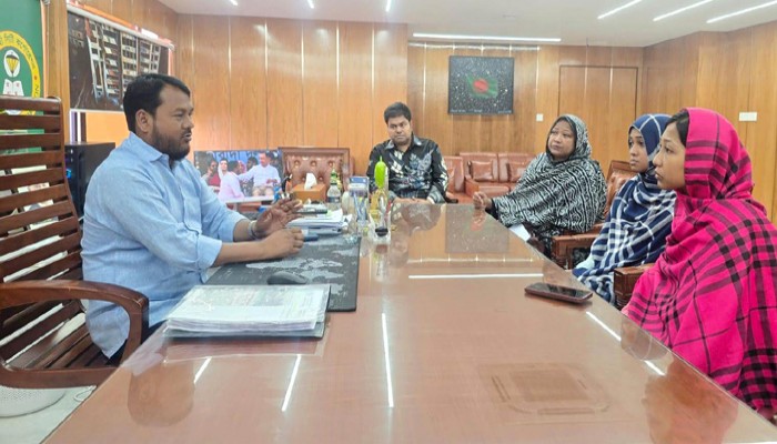 দুই কন্যার আকুতি প্রধানমন্ত্রীর নির্দেশে কারাবন্দি বিএনপি নেতা রেন্টুর পরিবারের পাশে রাসিক প্রশাসক